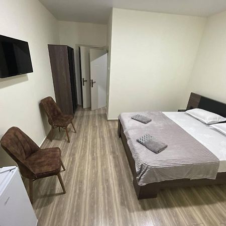 Hotel Estonia Two Kobuleti Kültér fotó