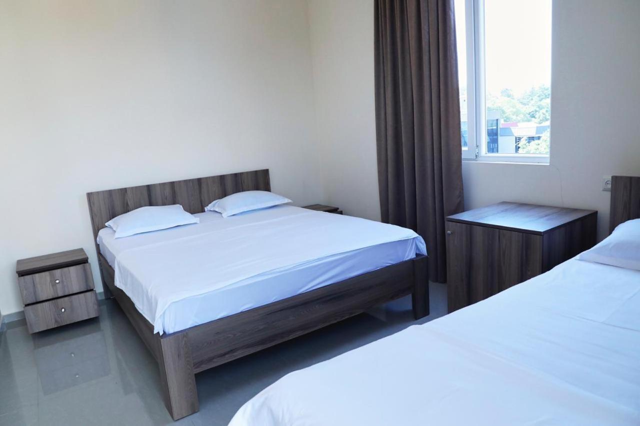 Hotel Estonia Two Kobuleti Kültér fotó