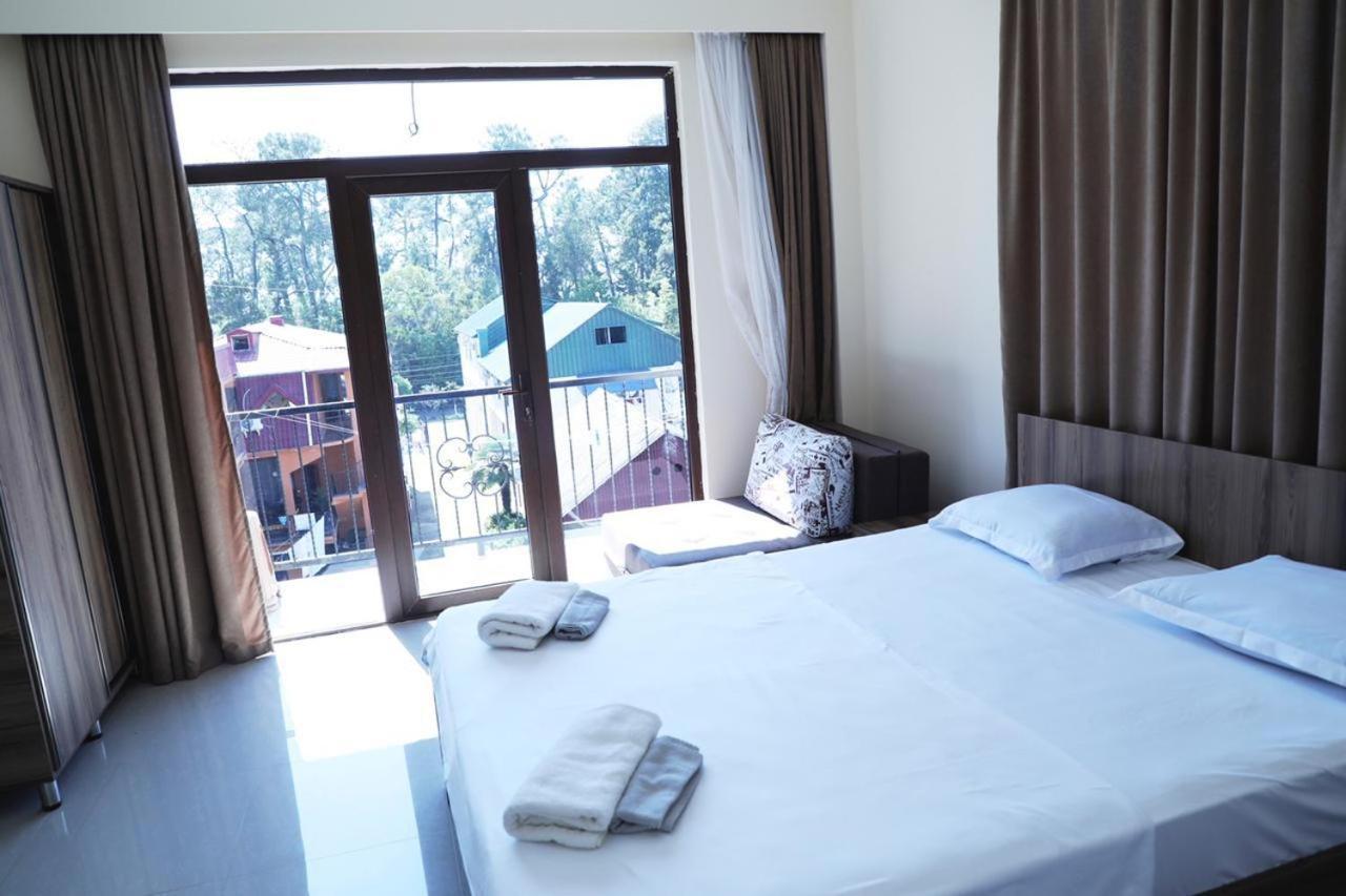 Hotel Estonia Two Kobuleti Kültér fotó